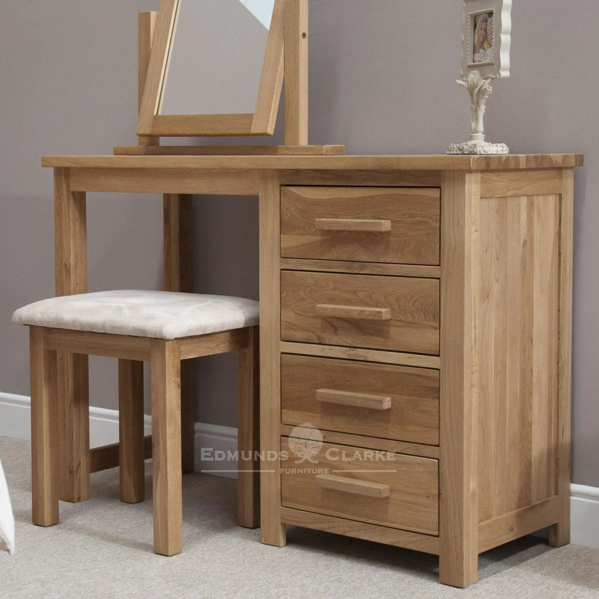 Bury Solid Oak Dressing Table & Stool Set | Edmunds & Clarke Ltd Bury Solid Oak Dressing Table & Stool Set | Edmunds & Clarke Ltd