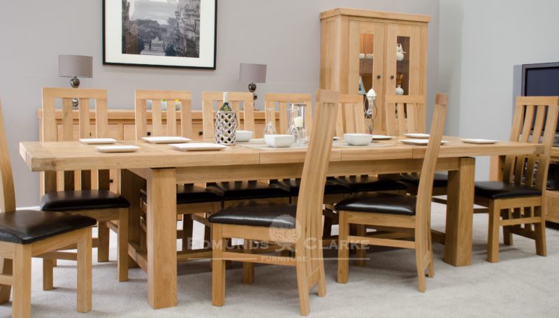 Hadleigh Oak Grand Extending Dining Table (5)