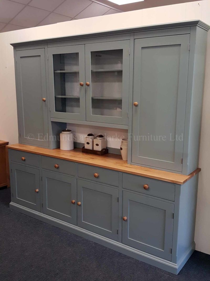 Painted 8ft storage dresser, four door and drawers in sideboard, two paneled doors in rack with two central glazed doors
