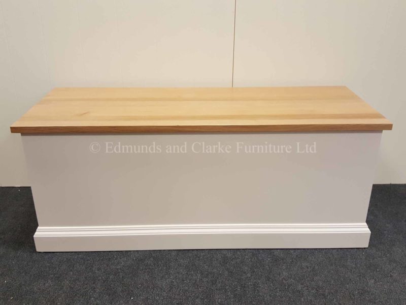 Blanket box painted white with solid oak lift up lid