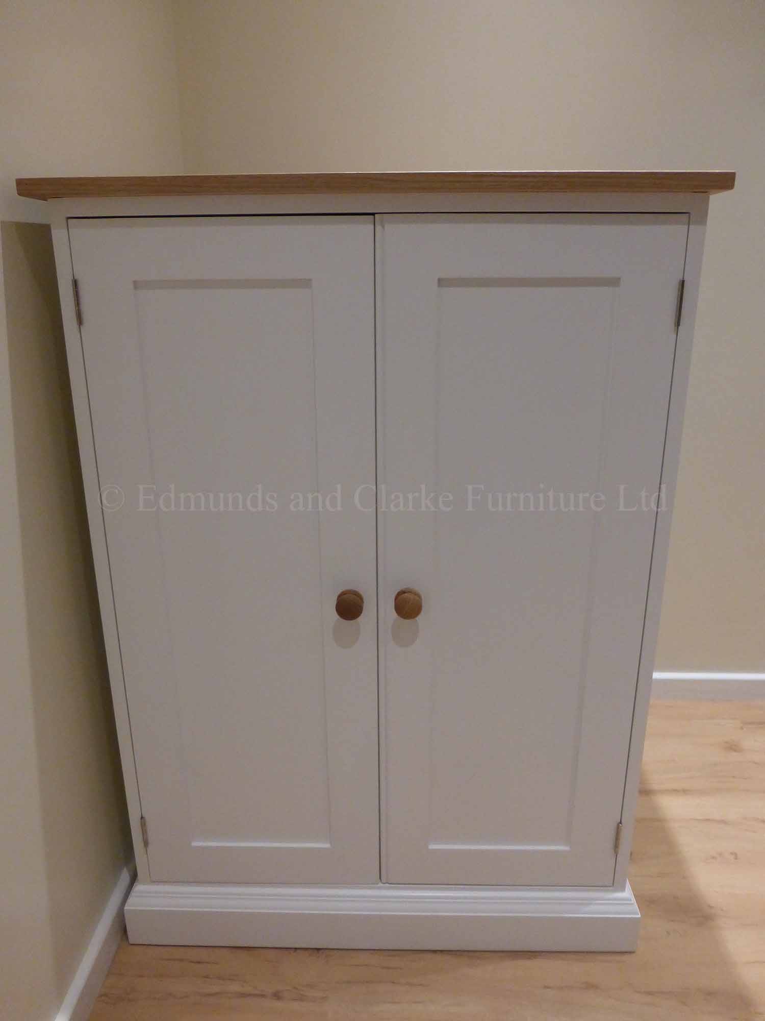 Bespoke Tumble Dryer Cupboard - Image 7