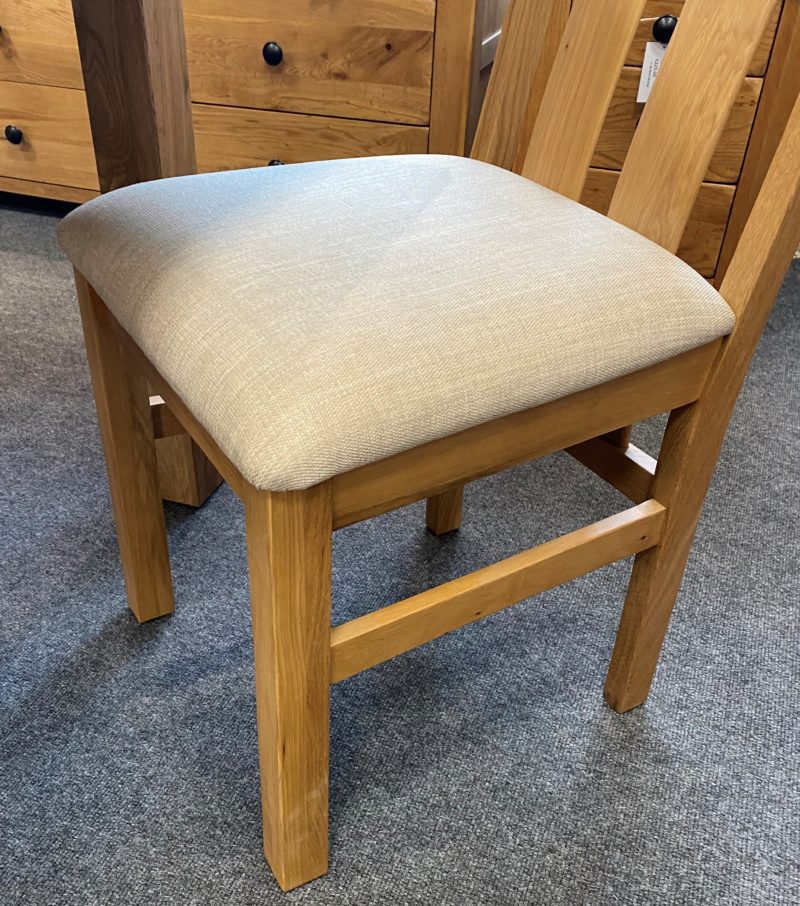 Arizona chair with new beige seat pad