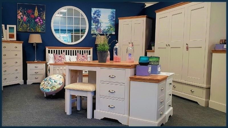 Clarke painted single dresser with drawers