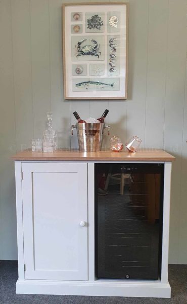Edmunds Painted Small drinks sideboard with cupboard with oak top V1