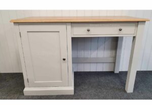 EDMSPDDOOR Edmunds Single pedestal desk with cupboard. Edmunds & Clarke Furniture