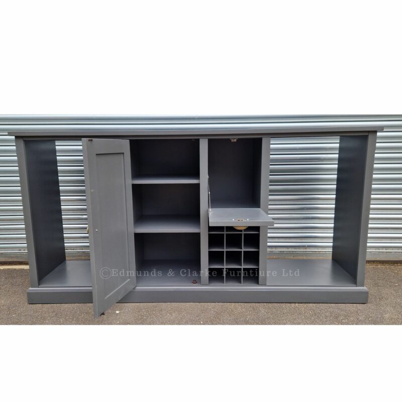 To clear Large drinks sideboard with doors open special