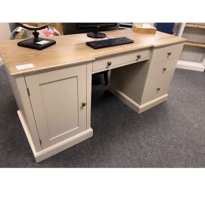 EDMDPDDOOR Edmunds Double Pedestal desk with doors drawers closed, Painted Dunwich stone with grey lacquered oak top