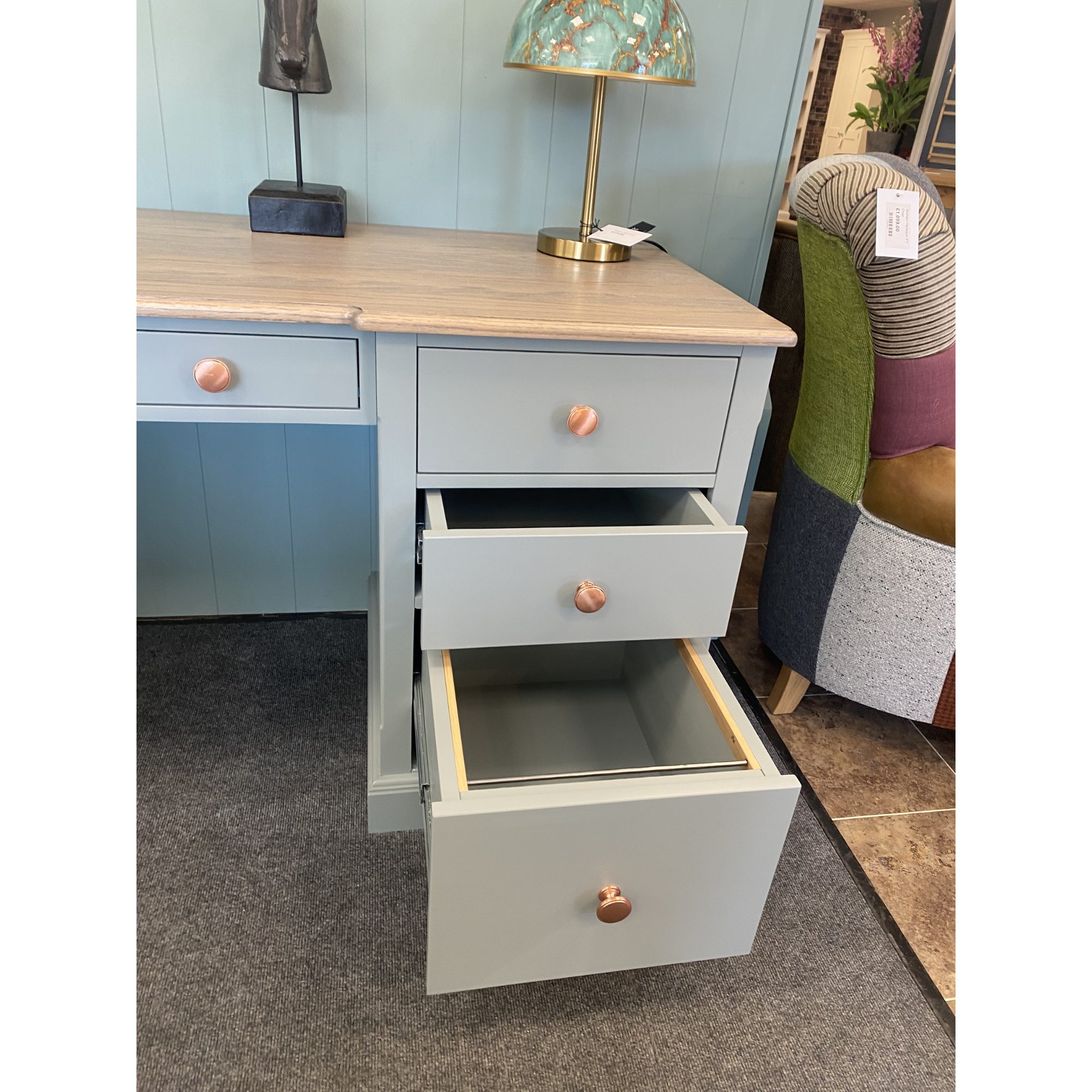 Edmunds Double Pedestal Desk - With Cupboard - Image 4