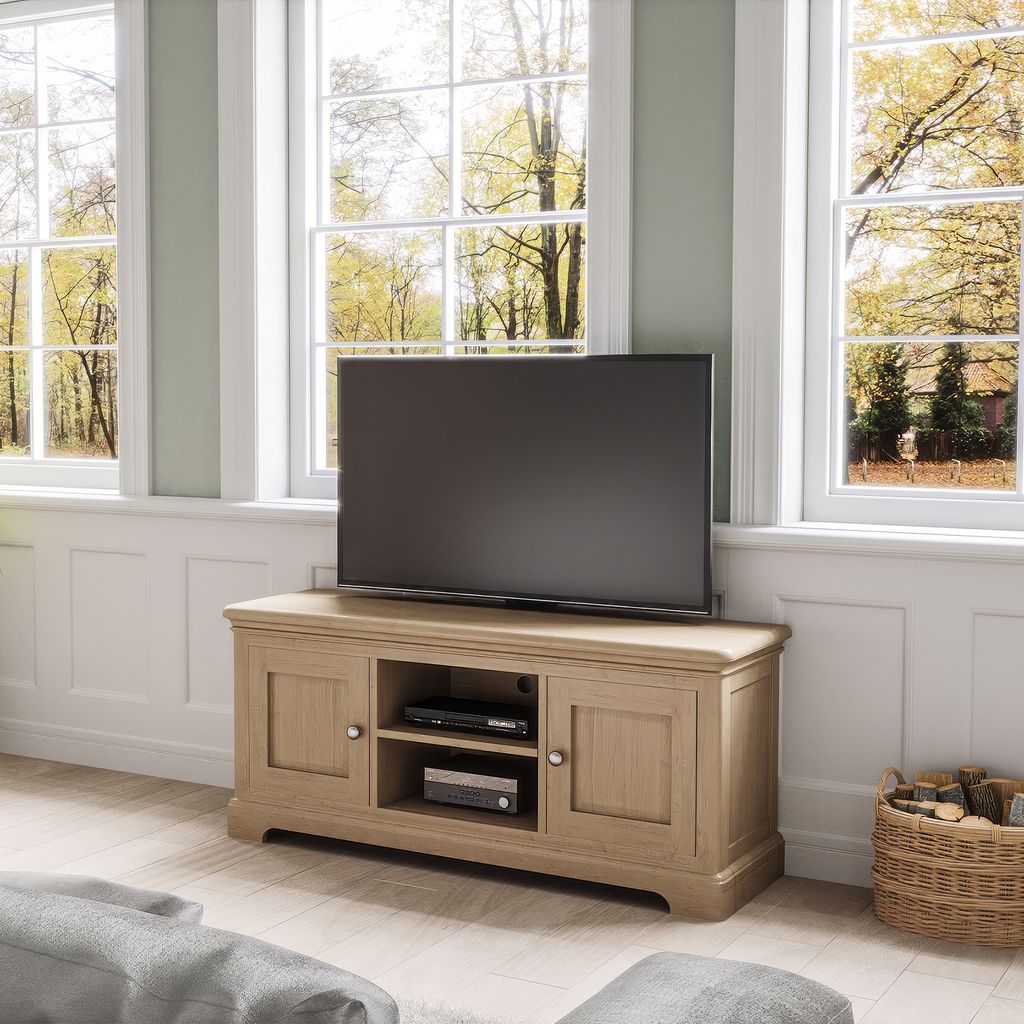 BOK072 Barton Oak Large TV Room set. Edmunds Clarke Furniture