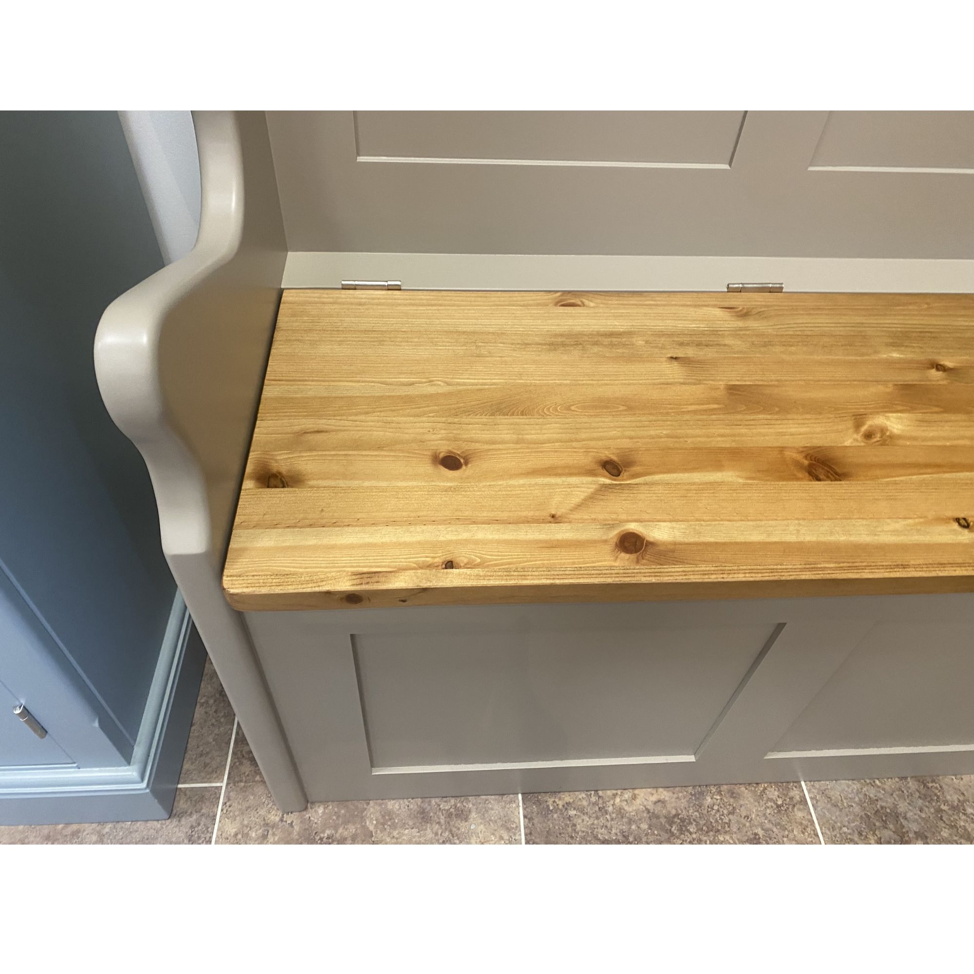 Edmunds Monks bench 90cm - seat detail - swift delivery